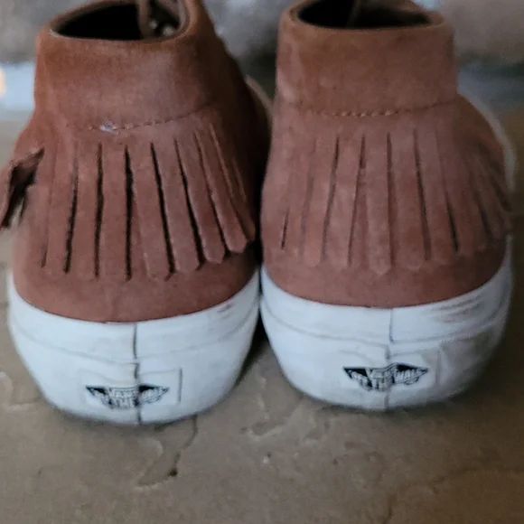 Vans - Picture 3 of 3